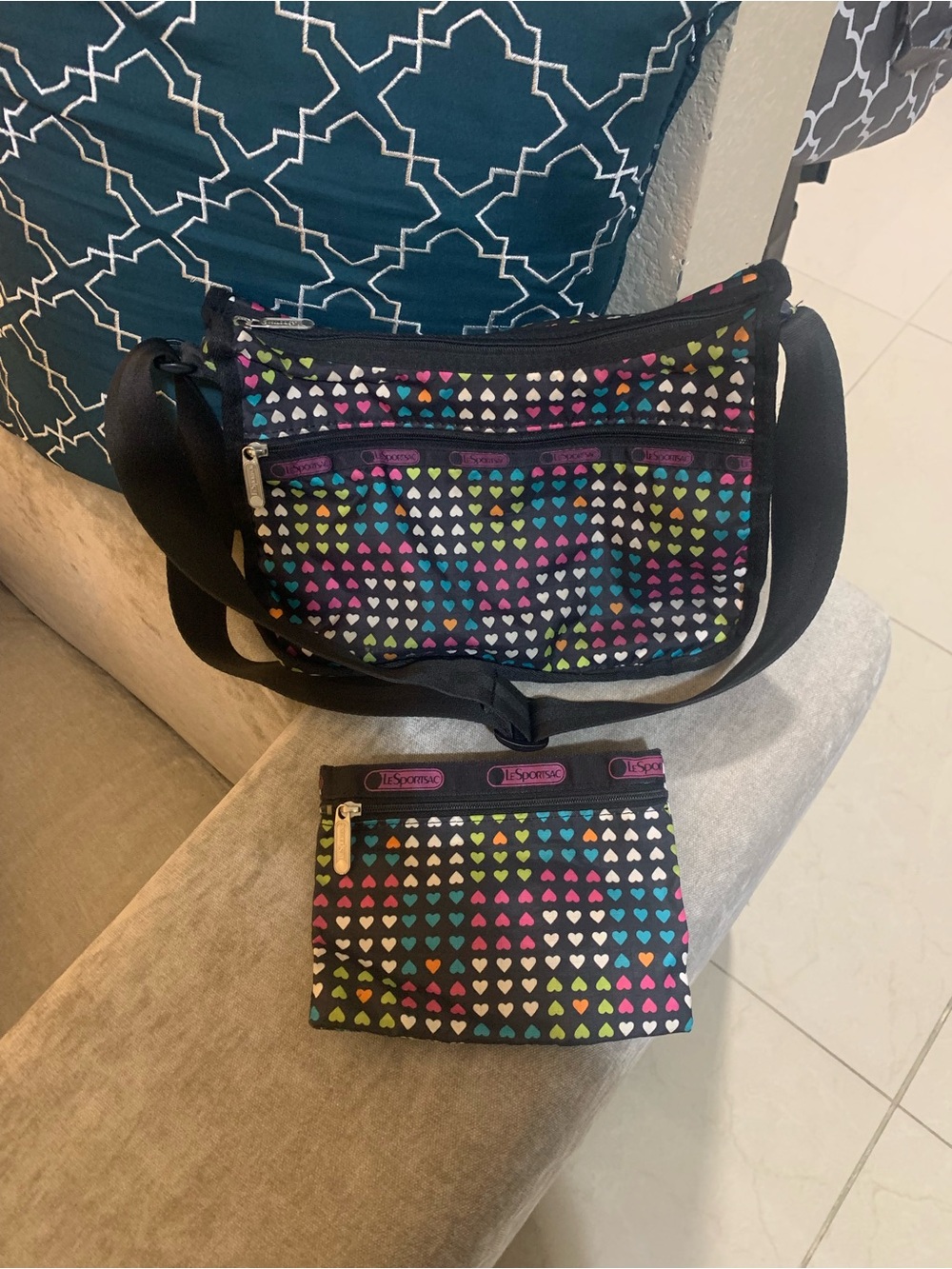LeSportSac Purse And Cosmetic Bag Set